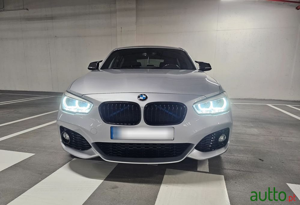 2015' BMW 118 D Pack M photo #3