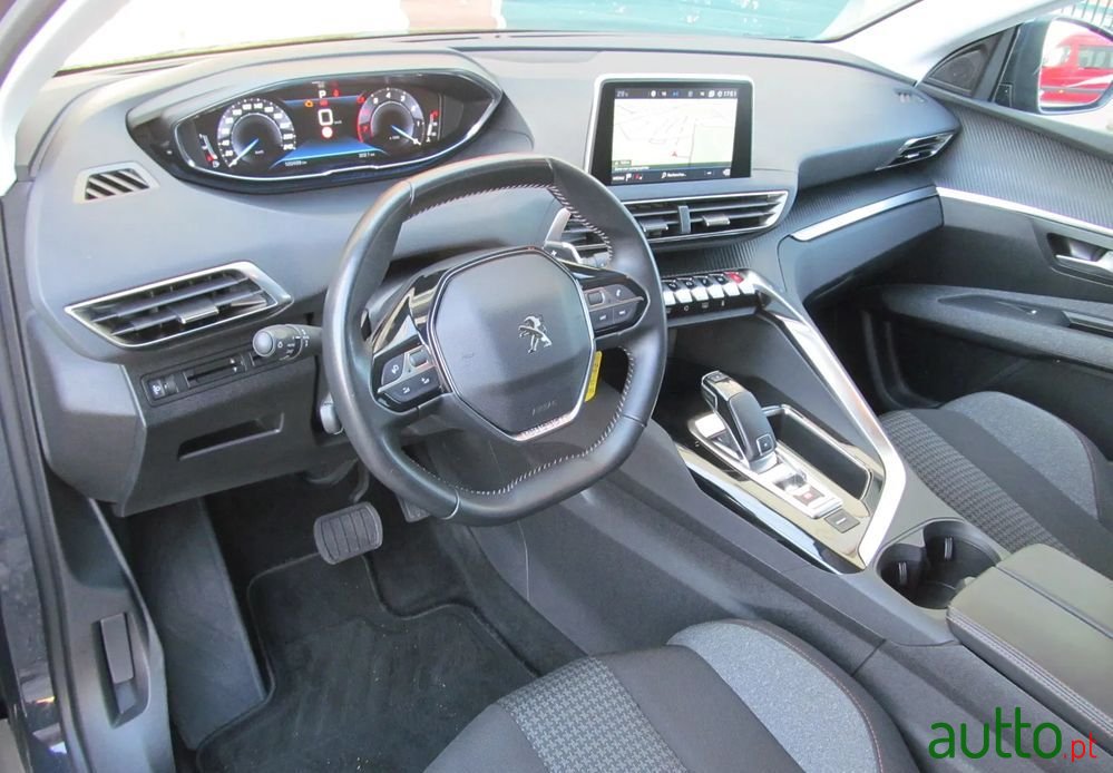 2020' Peugeot 3008 photo #5