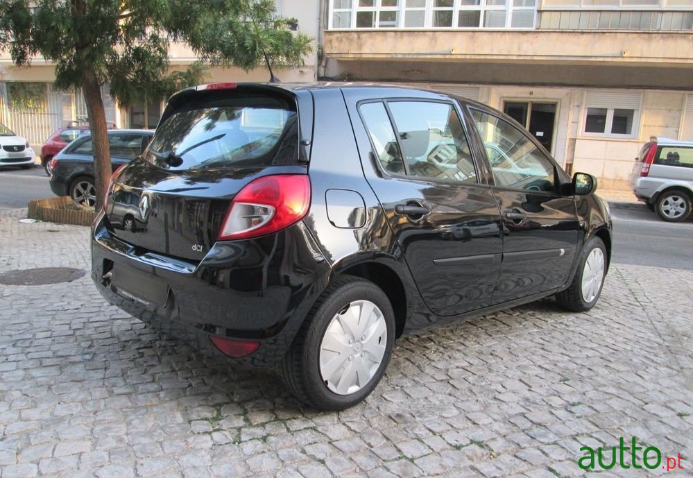 2012' Renault Clio photo #4