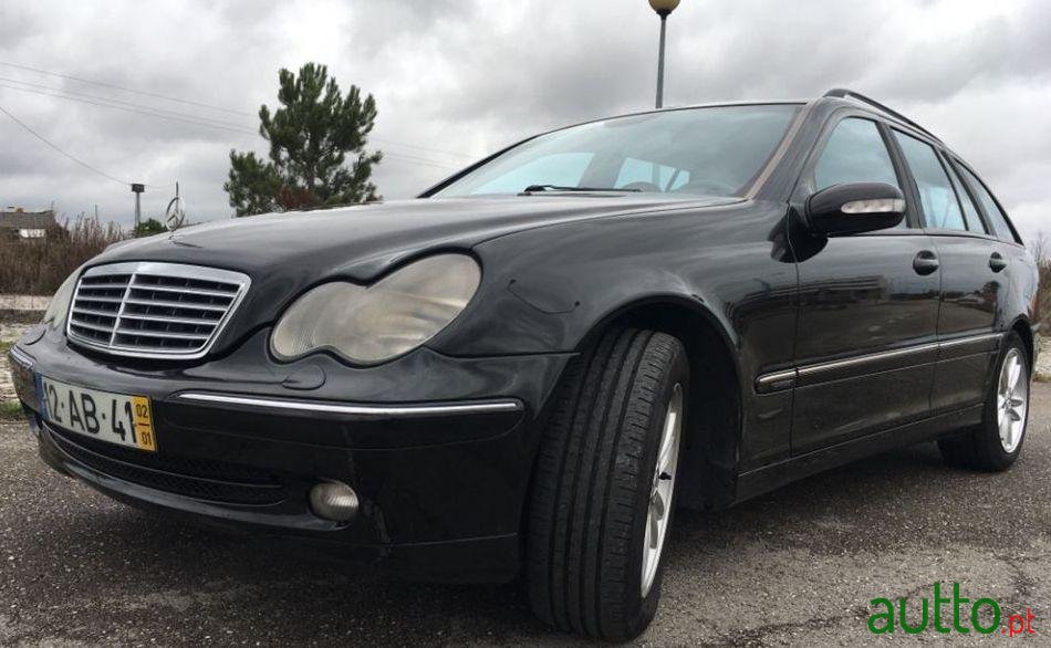 2002' Mercedes-Benz C-220 photo #4