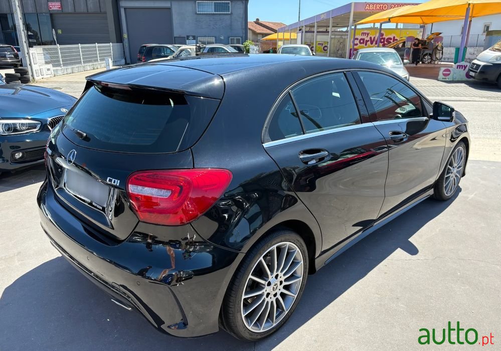 2013' Mercedes-Benz Classe A photo #6