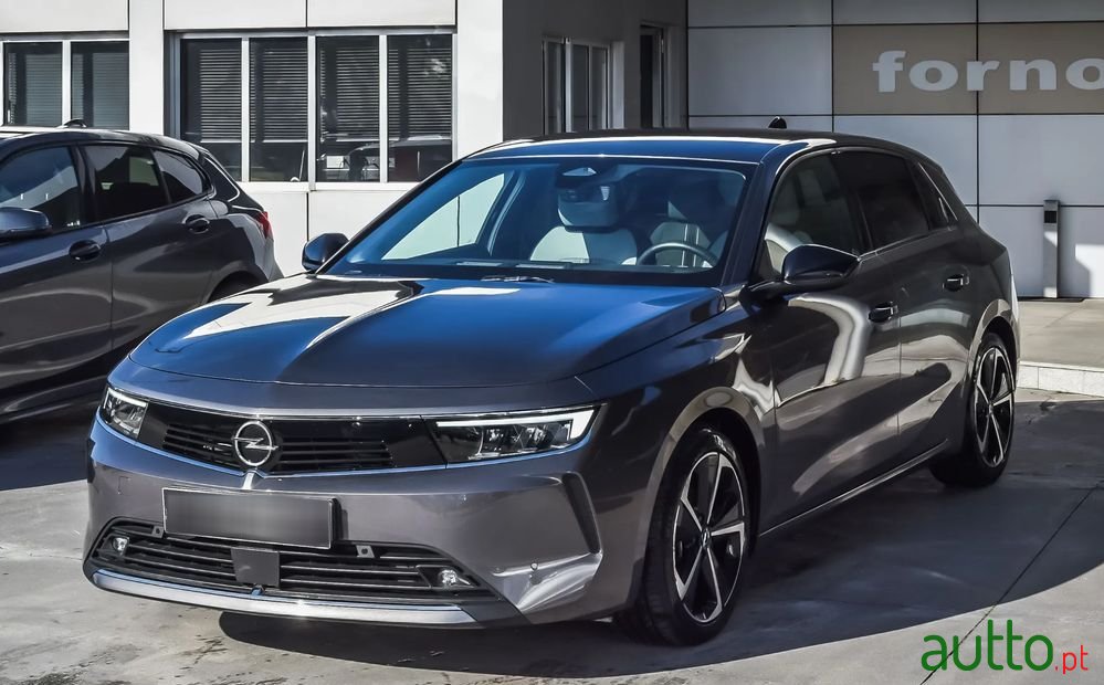 2023' Opel Astra 1.2 T Elegance photo #5