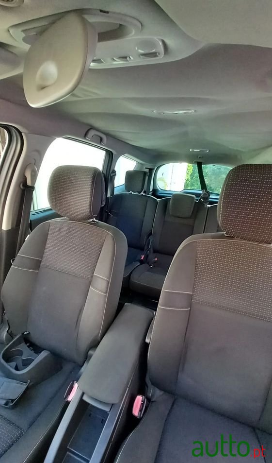 2009' Renault Grand Scenic photo #4