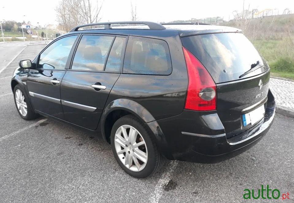 2005' Renault Megane Break photo #5