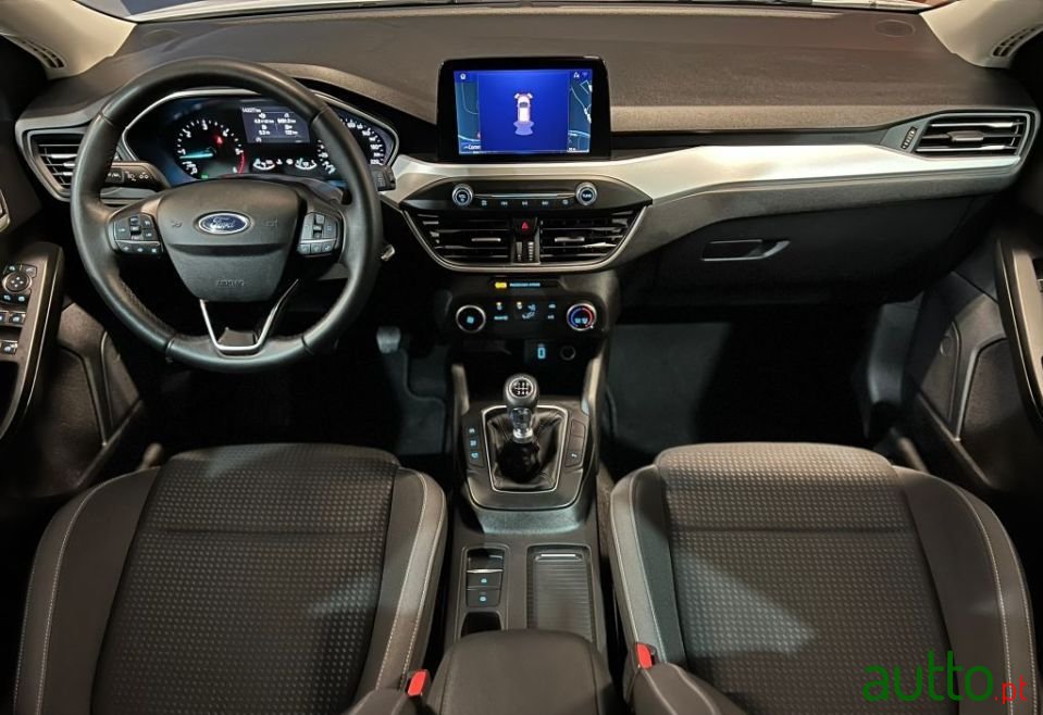 2020' Ford Focus Sw photo #4