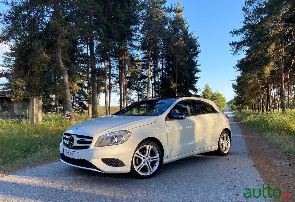 2013' Mercedes-Benz A-180 photo #2