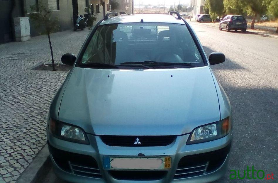 2005' Mitsubishi Space Star photo #3