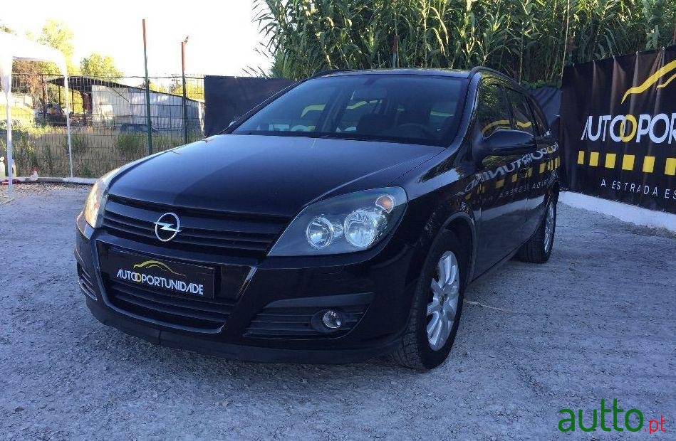 2005' Opel Astra-Caravan 1.7Cdti photo #2