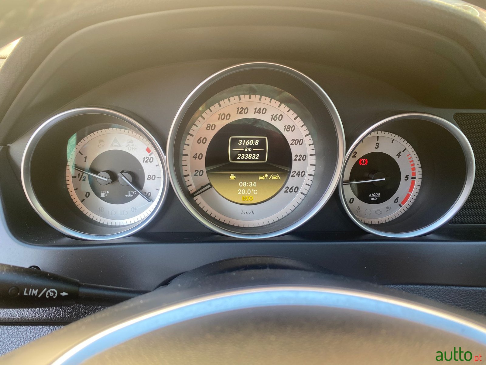 2011' Mercedes-Benz C 250 photo #6