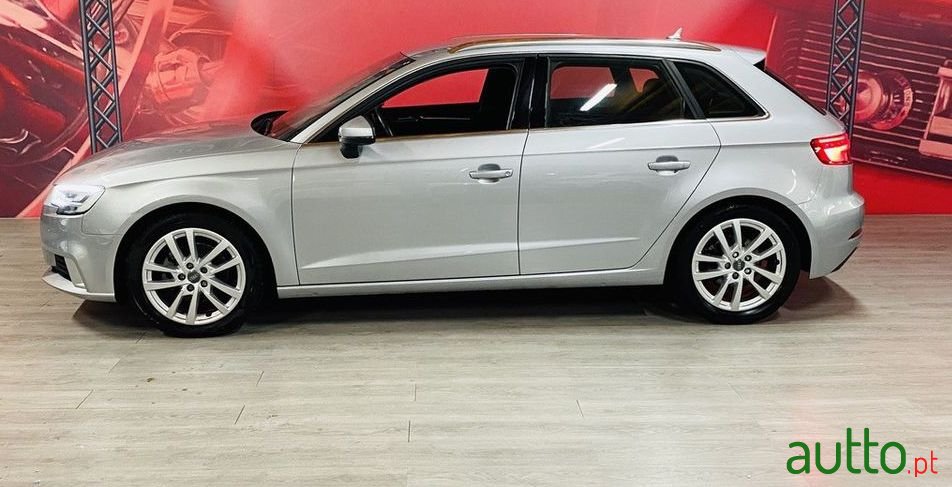 2017' Audi A3 Sportback photo #2