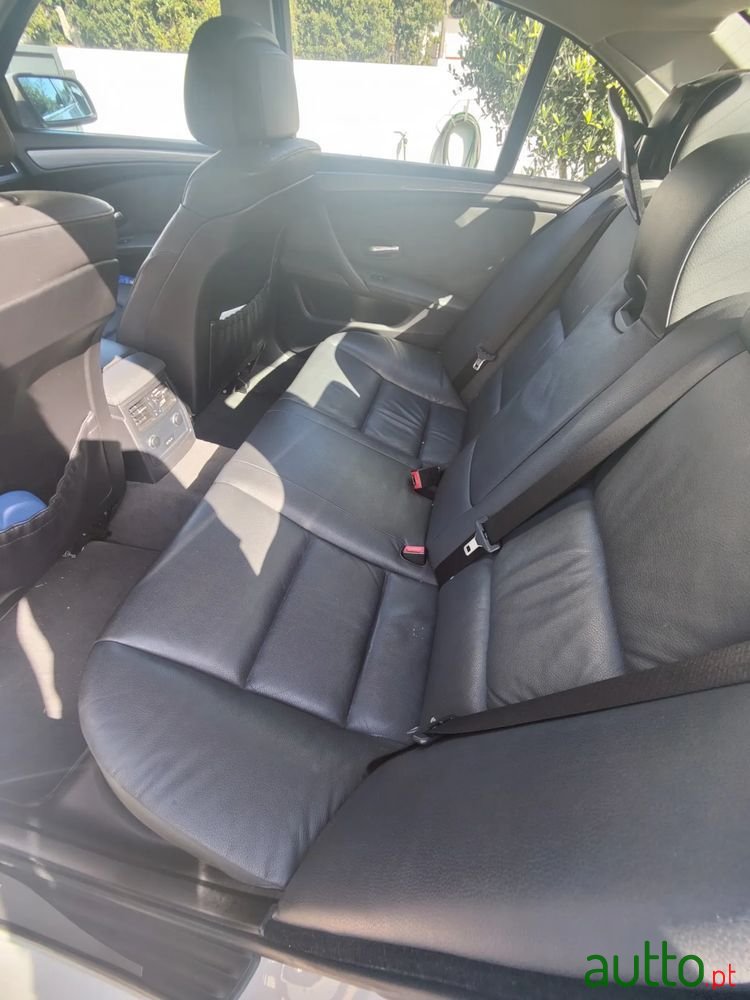 2008' BMW Série 5 D Executive photo #5