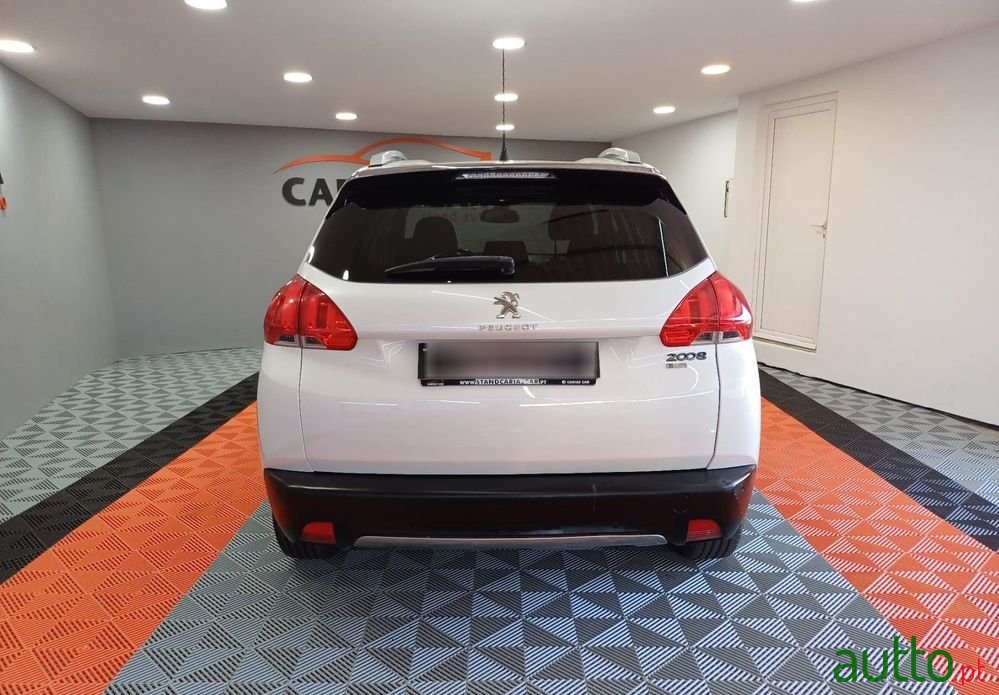 2015' Peugeot 2008 photo #4