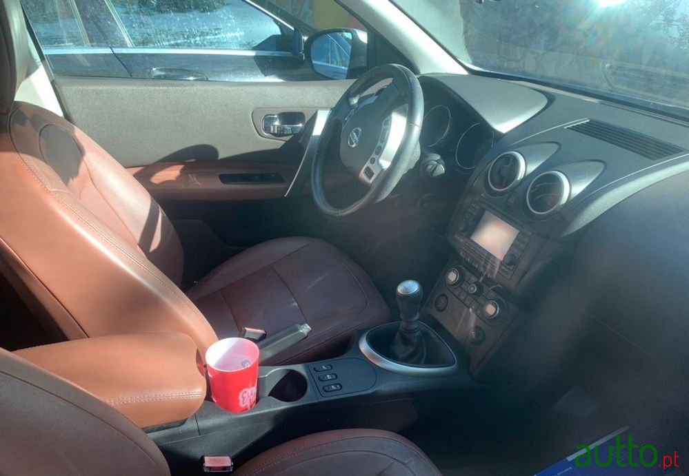 2009' Nissan Qashqai photo #2