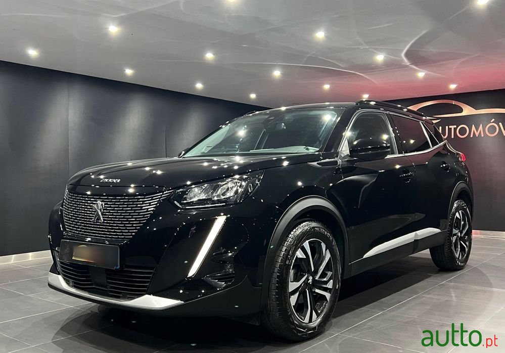 2021' Peugeot 2008 photo #1