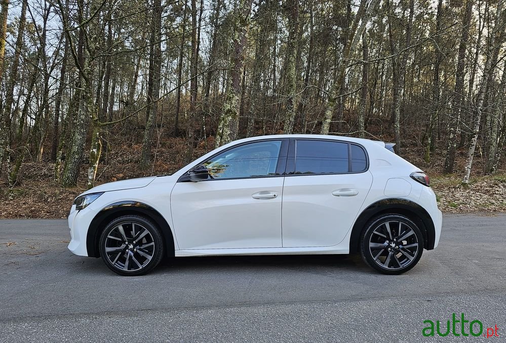 2021' Peugeot 208 photo #5
