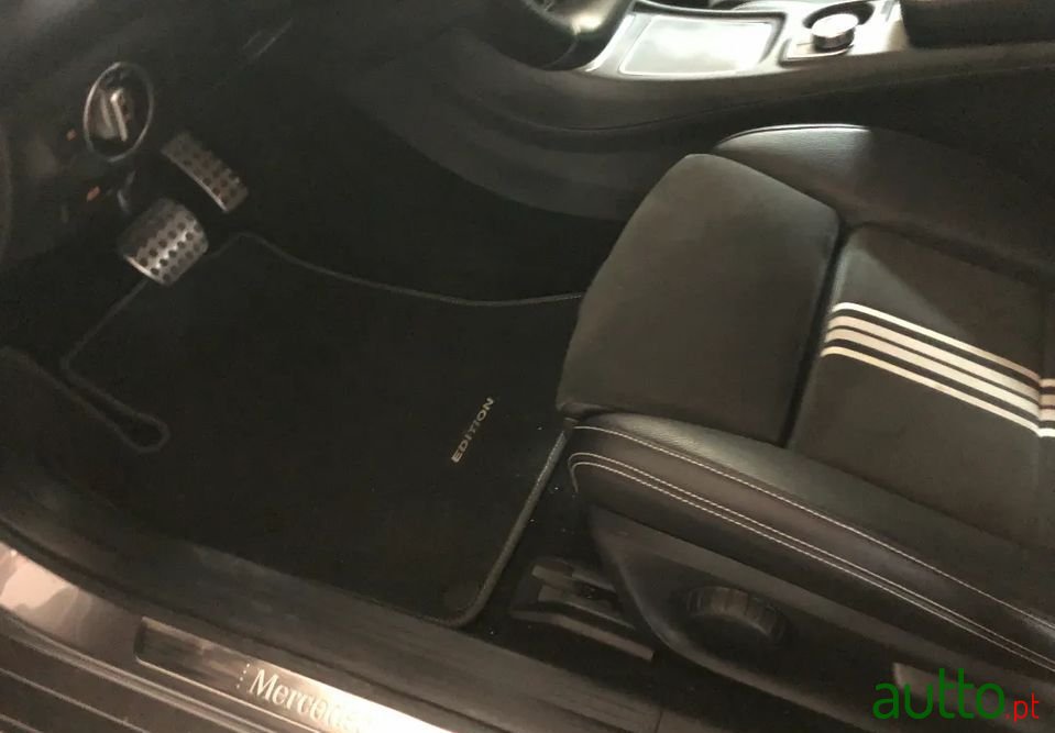 2018' Mercedes-Benz Gla-180 photo #6