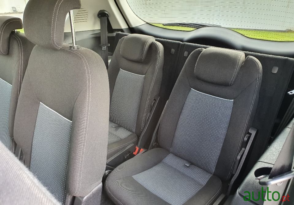 2015' Ford S-Max photo #6