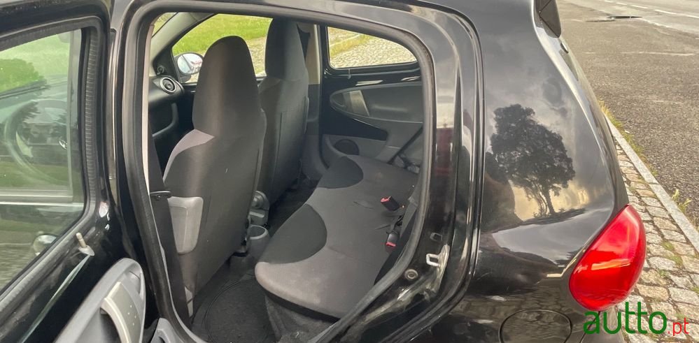 2007' Toyota Aygo photo #6