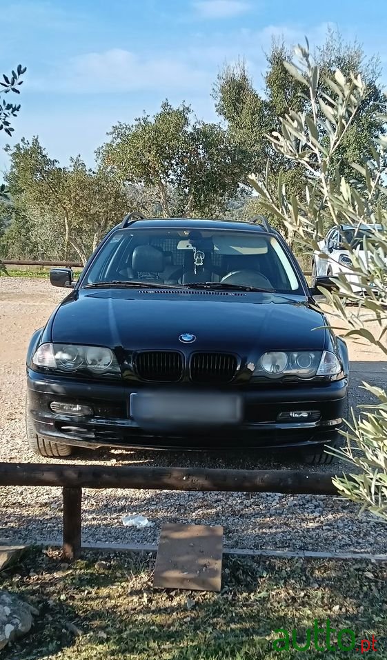 2001' BMW Série 3 D Touring photo #2