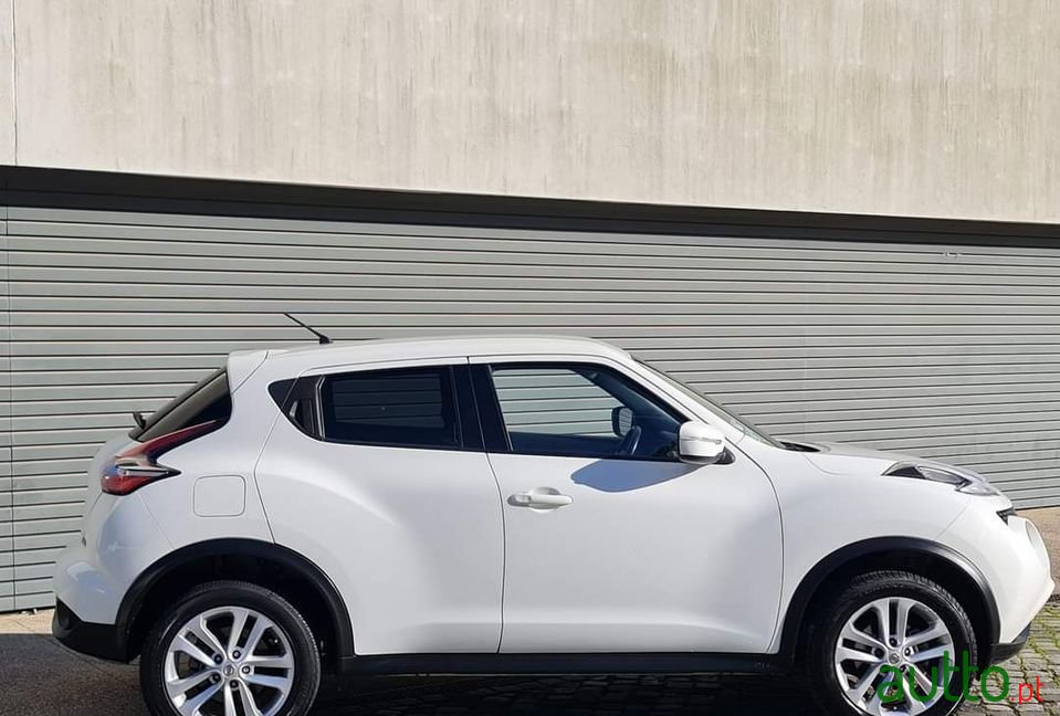 2012' Nissan Juke photo #5