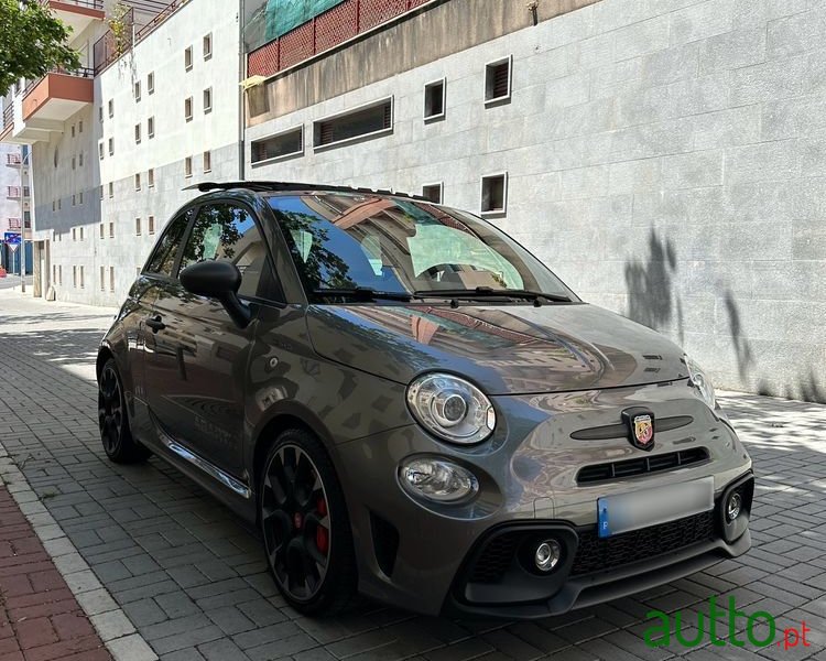 2017' Fiat 595 Abarth photo #1