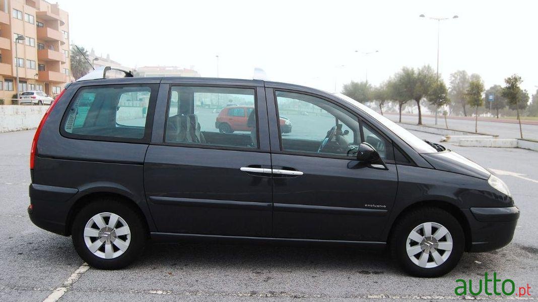 2004' Citroen C8 photo #1