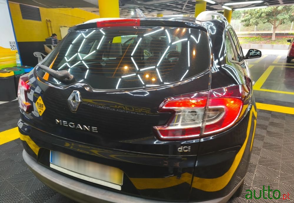 2012' Renault Megane Sport Tourer photo #4