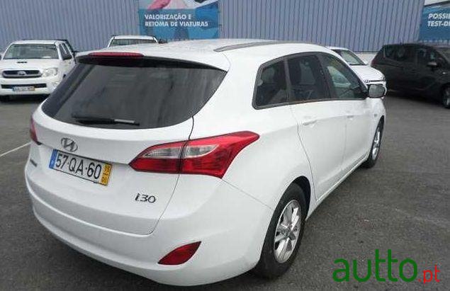 2015' Hyundai I30Cw photo #1