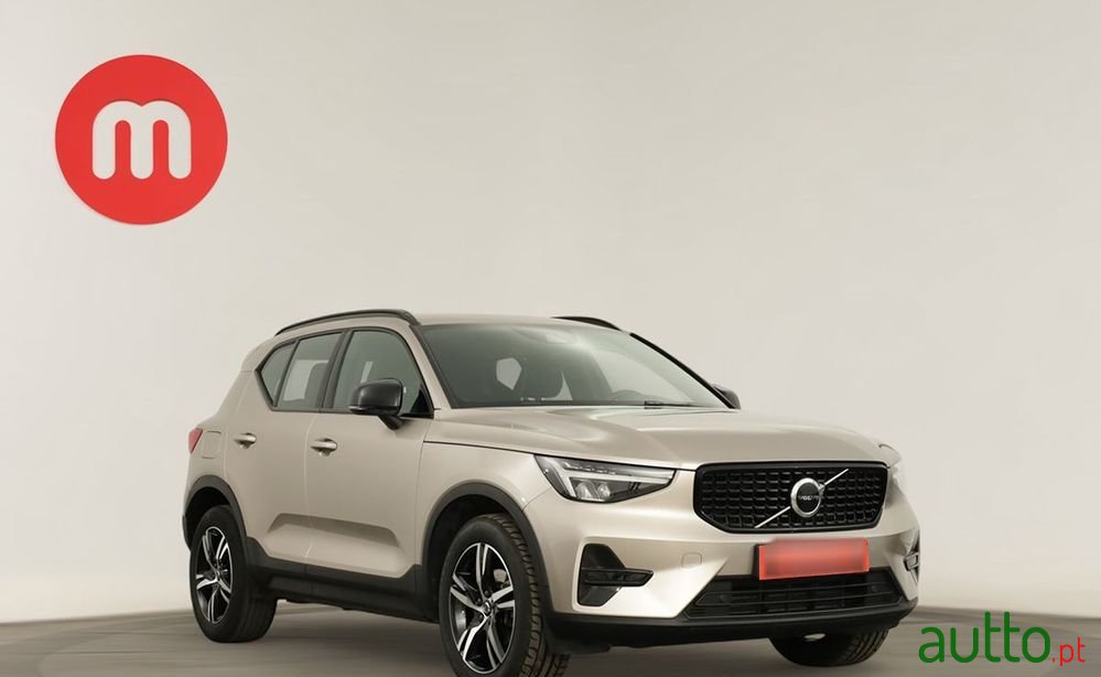 2024' Volvo Xc 40 photo #1