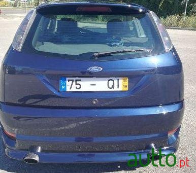 2000' Ford Focus photo #2