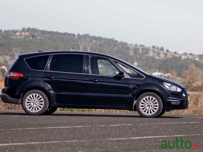 2014' Ford S-Max photo #6