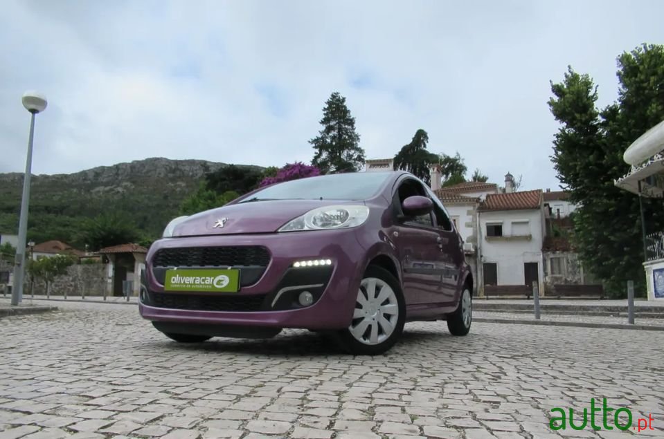 2013' Peugeot 107 photo #3