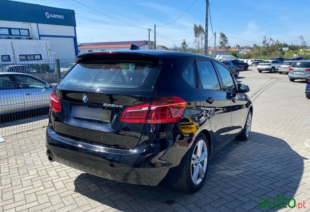 2020' BMW Série 2 Advantage photo #2