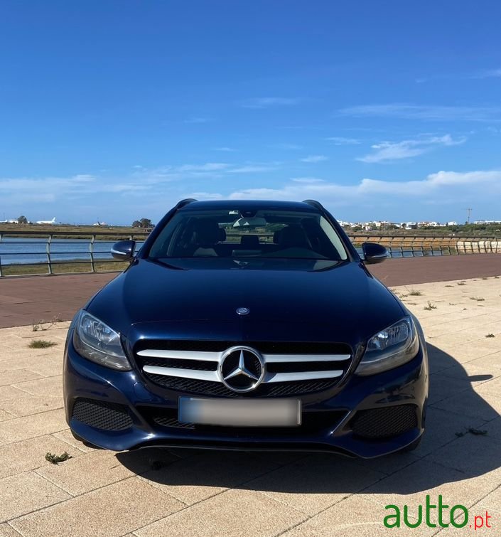 2014' Mercedes-Benz C 200 photo #3