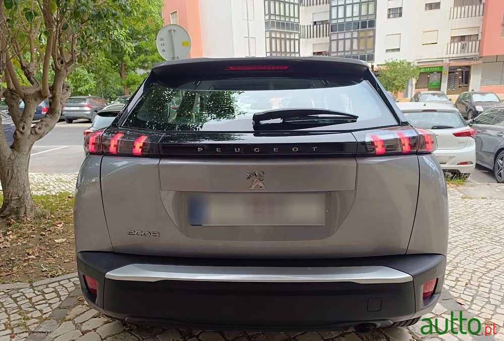 2022' Peugeot 2008 1.2 Puretech Active photo #6