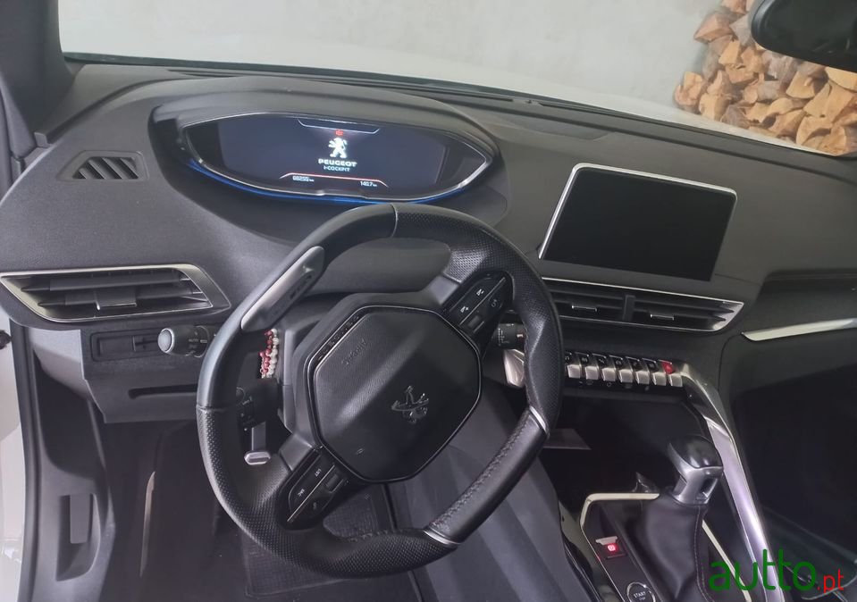 2018' Peugeot 3008 photo #1