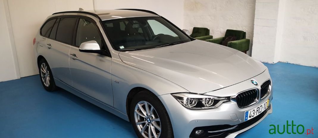 2016' BMW 318 photo #2
