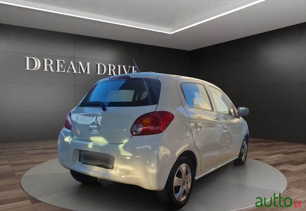 2015' Mitsubishi Space Star photo #4