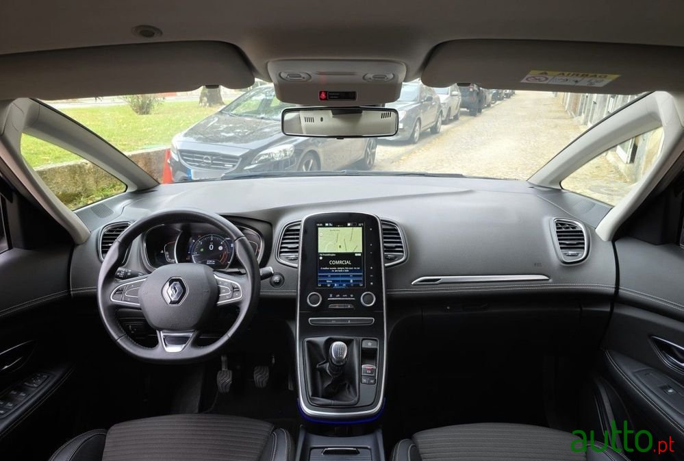 2018' Renault Grand Scenic photo #5