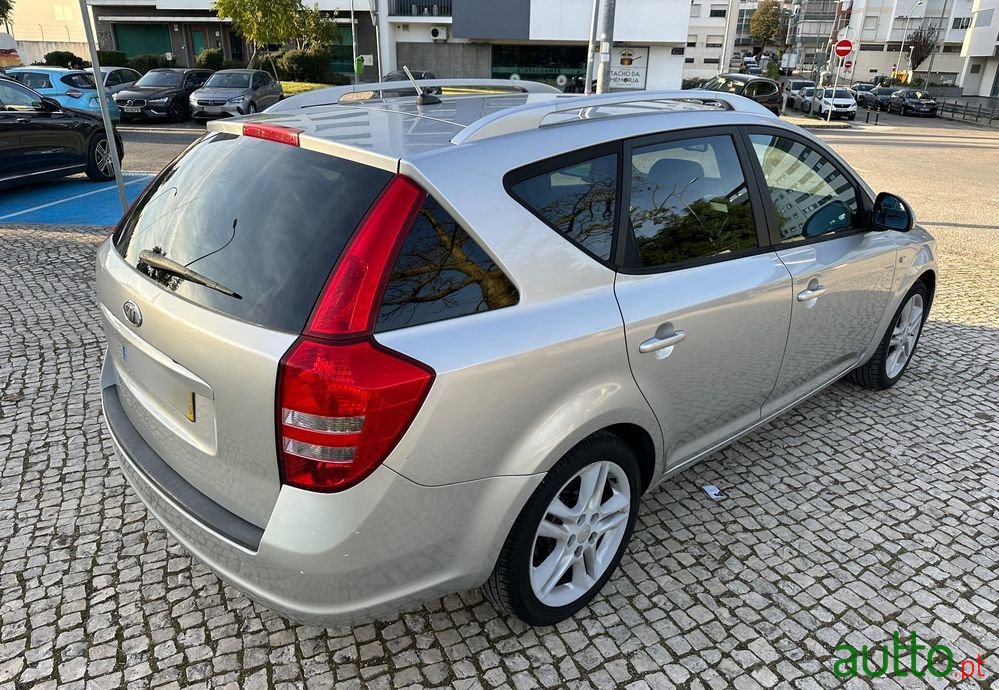 2008' Kia Ceed Sw photo #6