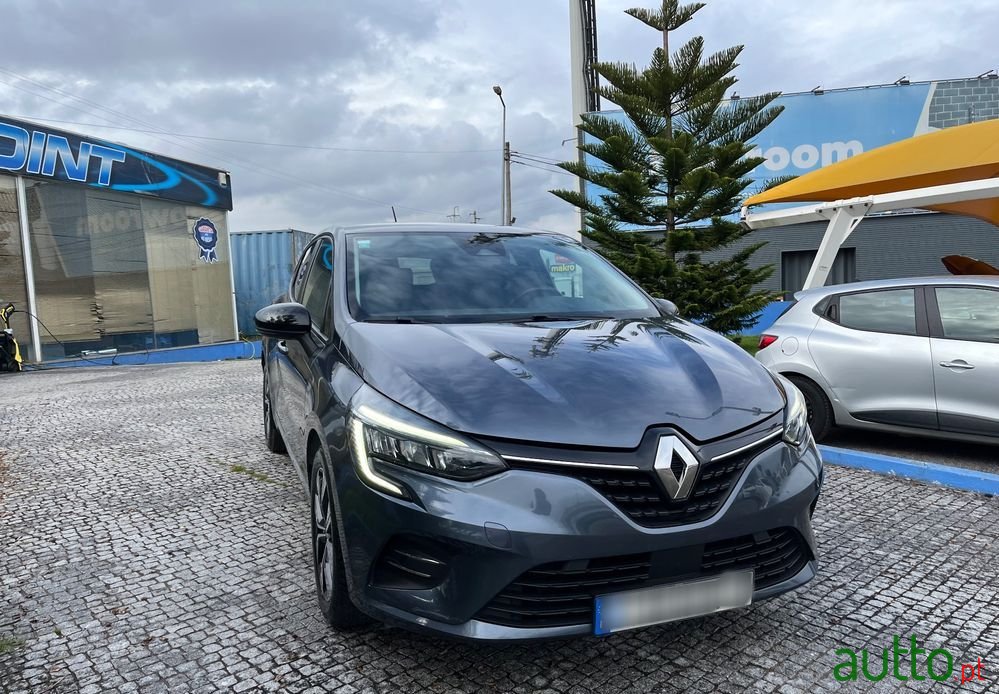 2021' Renault Clio photo #4