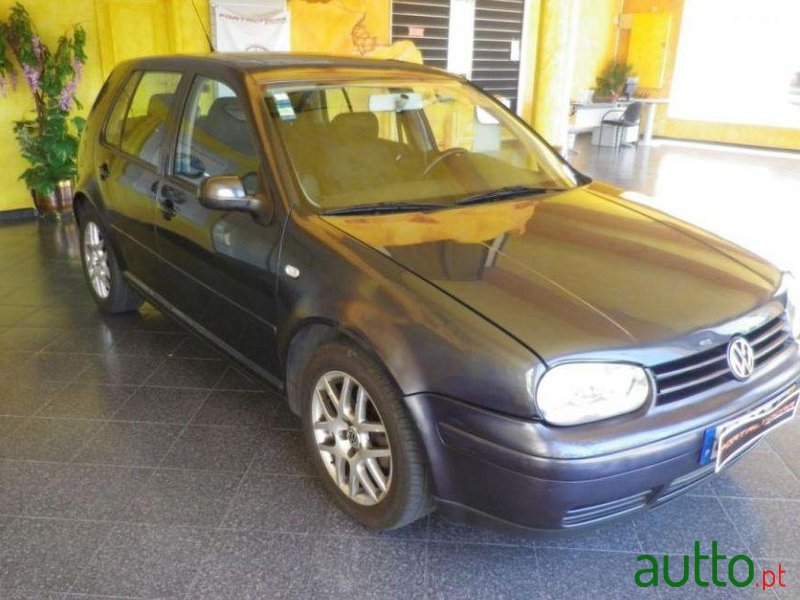 2002' Volkswagen Golf 1.6I 25 Anos photo #1