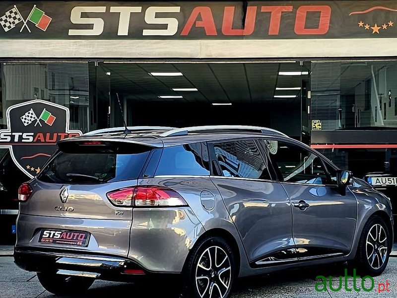 2015' Renault Clio Sport Tourer 0.9 Tce photo #3
