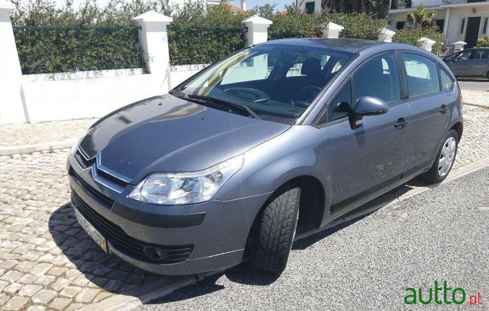 2006' Citroen C4 1.4 16V Mts Extras photo #1