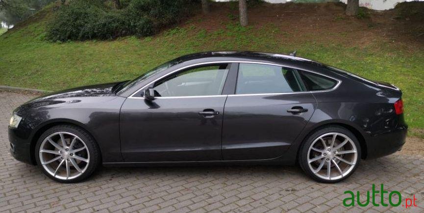 2010' Audi A5 Sportback photo #1