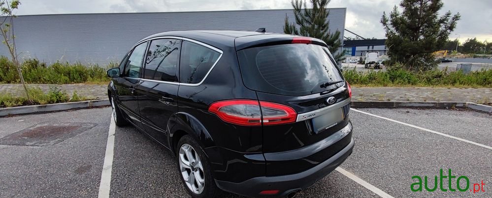 2010' Ford S-Max photo #5