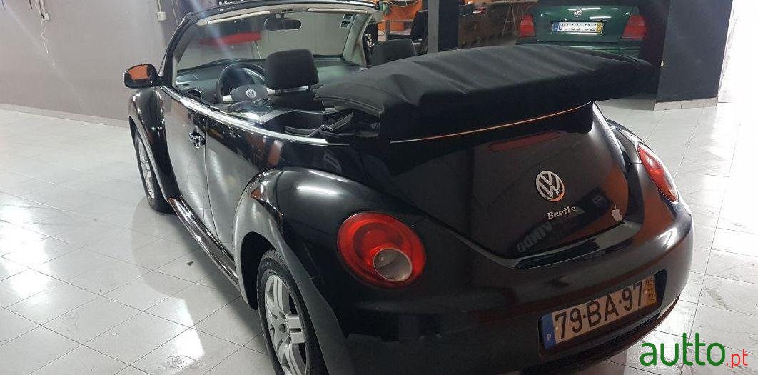2005' Volkswagen New Beetle 1.4 Top 2ª Geração photo #4