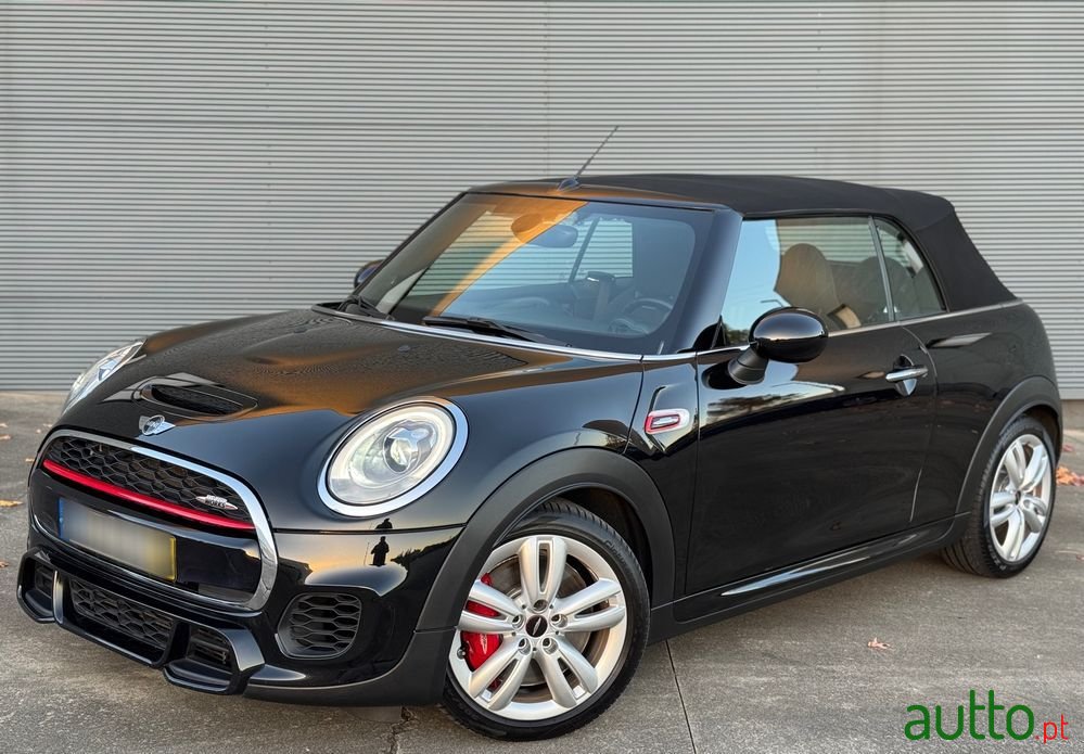 2016' MINI John Cooper Works photo #2