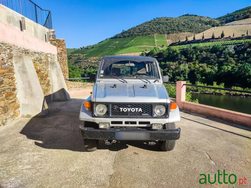 1988' Toyota Land Cruiser photo #5