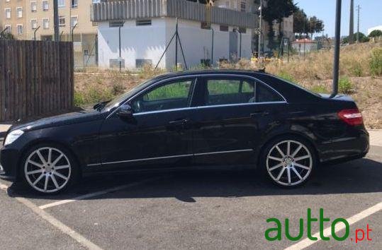 2010' Mercedes-Benz E-350 Nacional photo #1